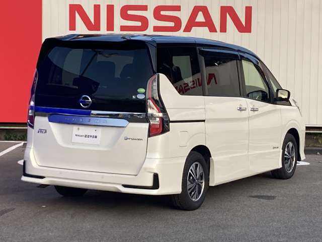 セレナ1.2 e-POWER ハイウェイスターV