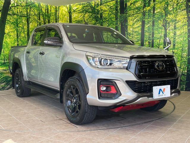 �������x�̃K���X�疌�ŝ����͂������A�㎿�ȃc���E����������B���O����_���J�����؂Ȉ��Ԃ�ی삵�A�F�����E�򉻂�h�~�B�u�e�X�v���b�V���R�[�g�v�A�u�e�v���~�b�T�R�[�g�v���炨�I�т��������܂��B