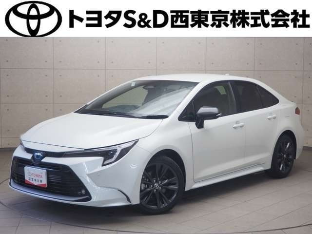 カローラ1.8 ハイブリッド W×B