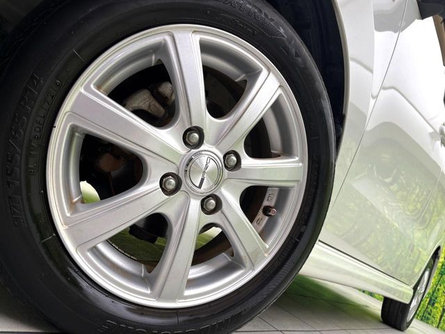 �y14�C���`�A���~�z�C�[���z�O�ςɃ}�b�`�����A���~�z�C�[���𑕒����Ă���܂��B�e��A���~�z�C�[����A�X�^�b�h���X�^�C�����戵�����Ă���܂��B���񂲑��k����������