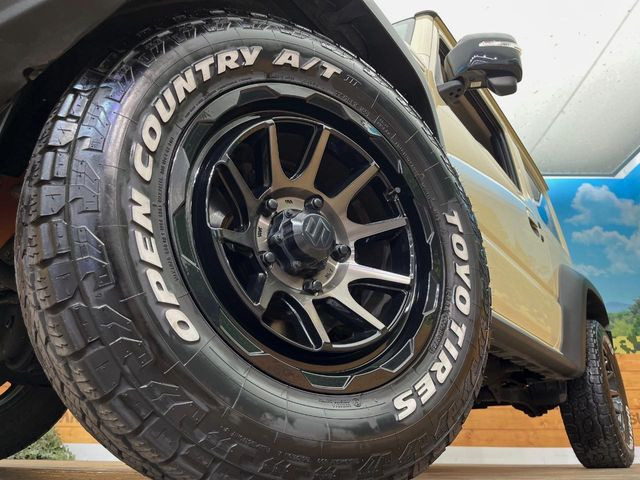 �y16�C���`�A���~�z�C�[���z�O�ςɃ}�b�`�����A���~�z�C�[���𑕒����Ă���܂��B�e��A���~�z�C�[����A�X�^�b�h���X�^�C�����戵�����Ă���܂��B���񂲑��k����������