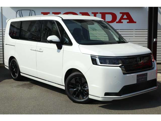 ステップワゴン2.0 e:HEV スパーダ 30周年特別仕様車