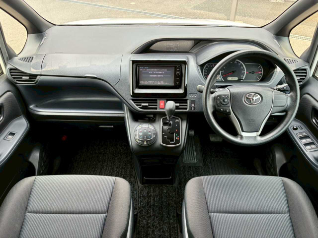 ヴォクシー2.0 X