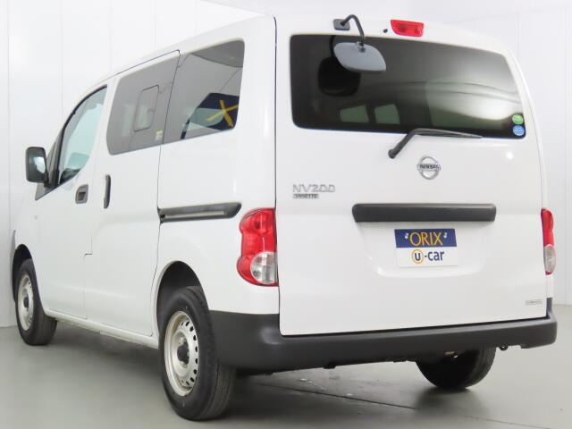 NV200バネットバン1.6 DX