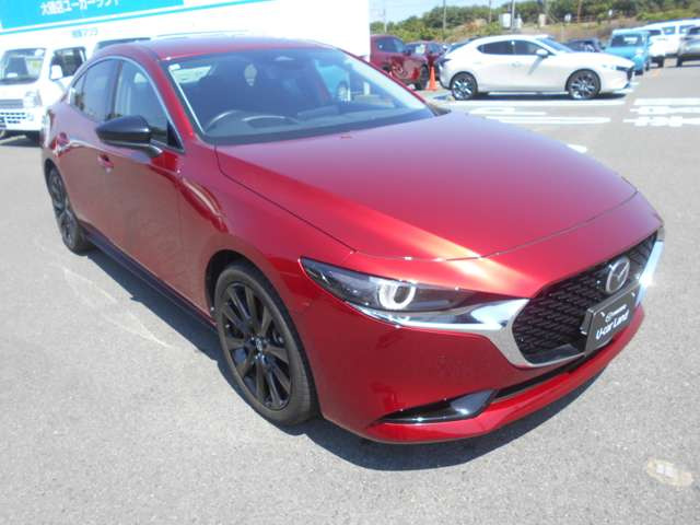 MAZDA3セダン