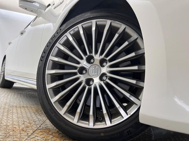 �y�����I�v�V����18�C���`�A���~�z�C�[���z�����I�v�V�����z�C�[���𑕒��B���s���\�̌���ɉ����A�O�ς����X�^�C���b�V���ɂȂ��Ă��܂��B
