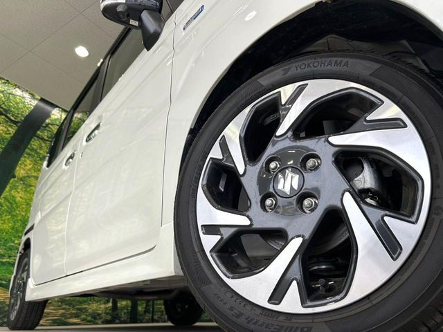 �y����15�C���`�A���~�z�C�[���z�O�ςɃ}�b�`���������A���~�z�C�[���𑕒����Ă���܂��B�e��ЊO�A���~�z�C�[����A�X�^�b�h���X�^�C�����戵�����Ă���܂��B���񂲑��k����������