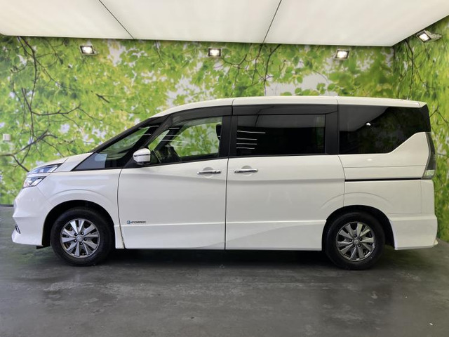 セレナ1.2 e-POWER ハイウェイスターV