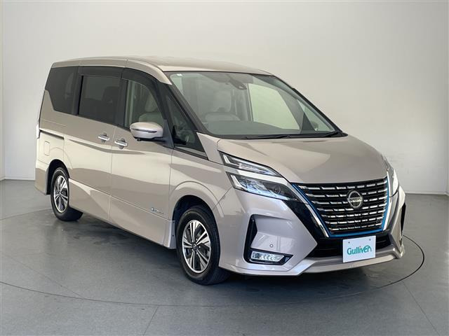 セレナ1.2 e-POWER ハイウェイスターV