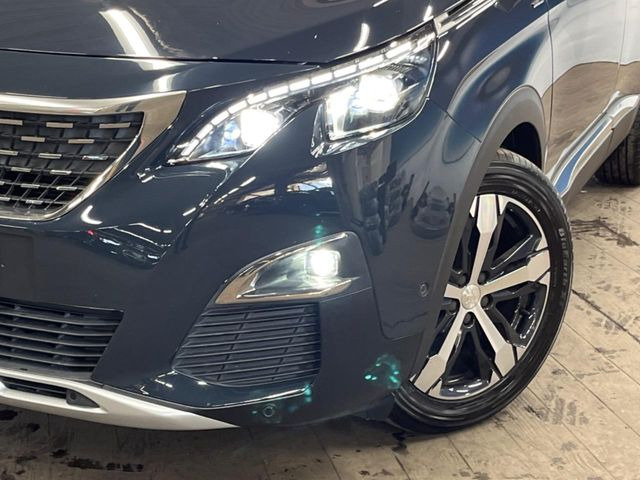 ��LED�w�b�h���C�g:������LED�w�b�h���C�g�ŁA���S�^�]���x����ǍD�Ȏ��E���B