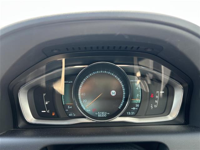 XC60T5 Rデザイン