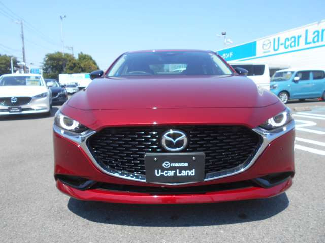 MAZDA3セダン