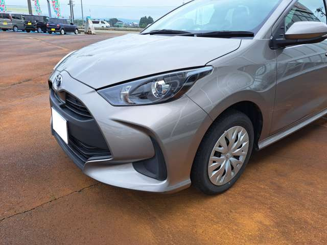 ヤリス1.5 ハイブリッド G E-Four 4WD