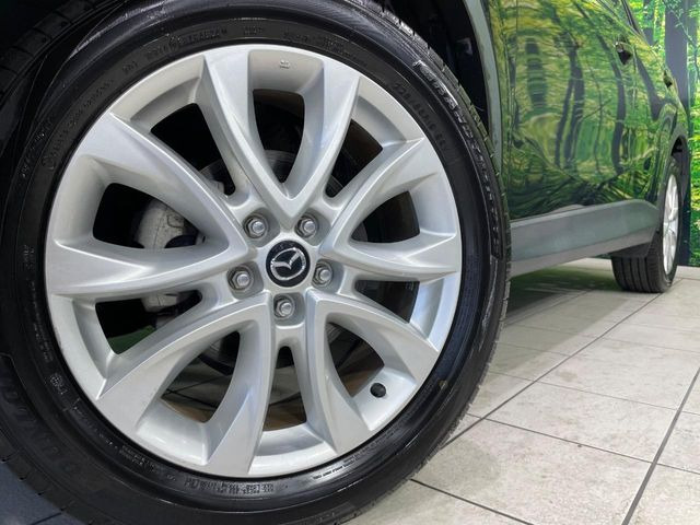 �y����19�C���`�A���~�z�C�[���z�O�ςɃ}�b�`���������A���~�z�C�[���𑕒����Ă���܂��B�e��ЊO�A���~�z�C�[����A�X�^�b�h���X�^�C�����戵�����Ă���܂��B���񂲑��k����������