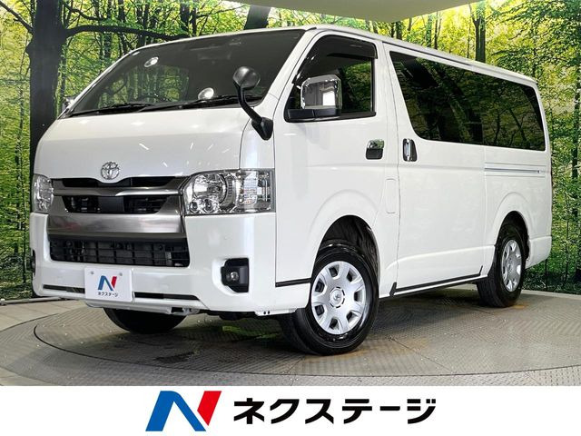 ハイエースバン
