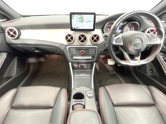 CLAクラスCLA180 スポーツ