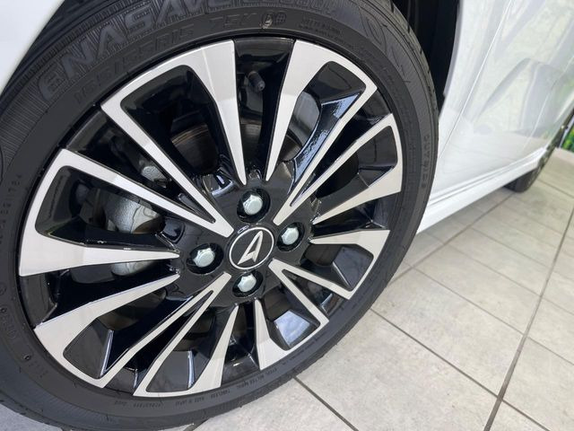 �y����15�C���`�A���~�z�C�[���z�O�ςɃ}�b�`���������A���~�z�C�[���𑕒����Ă���܂��B�e��ЊO�A���~�z�C�[����A�X�^�b�h���X�^�C�����戵�����Ă���܂��B���񂲑��k����������