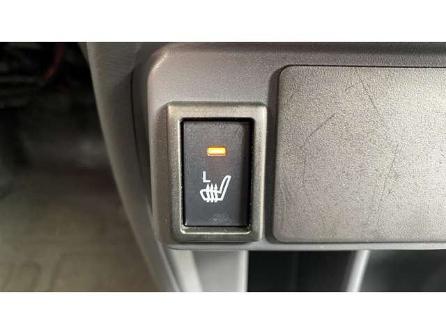 ����ȃV�[�g�q�[�^�[