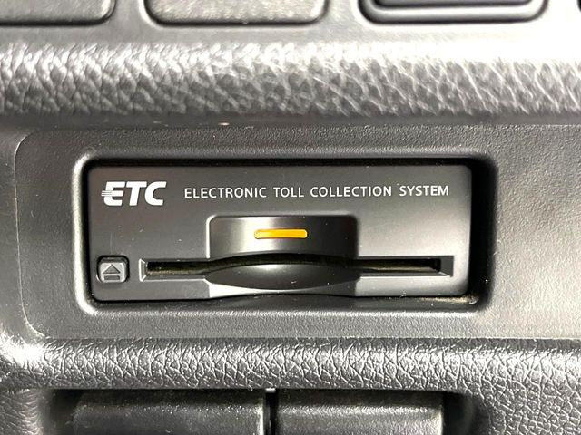 【ETC】高速道路の料金所をストレスなく通過!話題のスポットやサービスエリアに多い「スマートIC」利用時は必須のアイテムです。当店でセットアップを実施、ご納車当日からすぐにご利用いただけます!