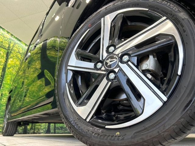 �y����15�C���`�A���~�z�C�[���z�O�ςɃ}�b�`���������A���~�z�C�[���𑕒����Ă���܂��B�e��ЊO�A���~�z�C�[����A�X�^�b�h���X�^�C�����戵�����Ă���܂��B���񂲑��k����������