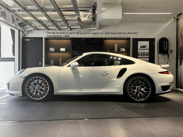 911ターボS PDK 4WD