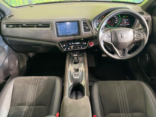 ヴェゼル1.5 ハイブリッド RS ホンダセンシング