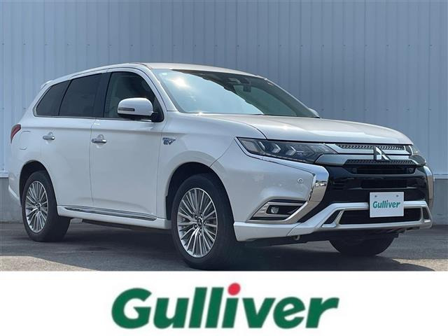 アウトランダーPHEV2.4 G プラスパッケージ 4WD