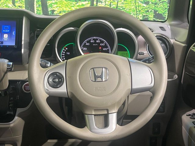 �y�X�e�A�����O�X�C�b�`�z�^�]���A�O������ڐ������炷���ƂȂ��A�I�[�f�B�I���̑��삪�\�ȕ֗��@�\!���S&���K�ȃh���C�u�����o���Ă���܂���