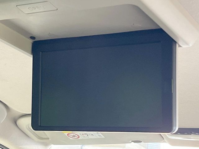 セレナ1.2 e-POWER ハイウェイスターV アーバンクロム