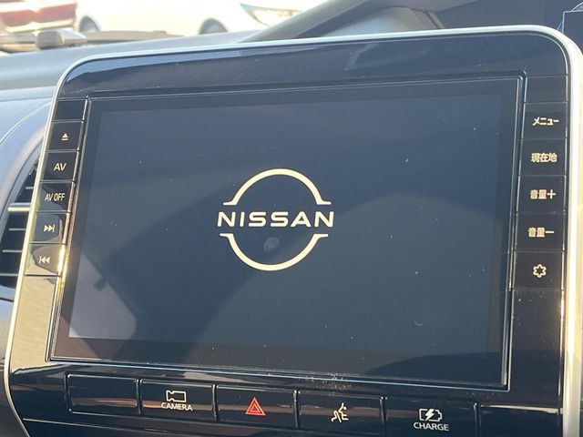 セレナ1.2 e-POWER ハイウェイスターV アーバンクロム