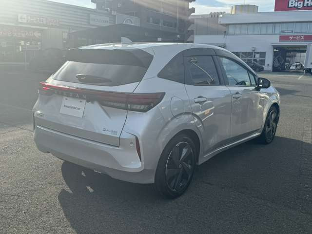 ノートオーラ1.2 G FOUR レザーエディション 4WD