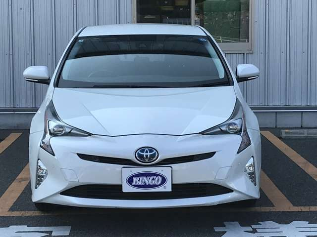 プリウス1.8 S ツーリングセレクション E-Four 4WD
