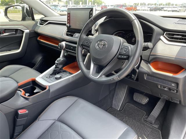 RAV42.0 アドベンチャー 4WD