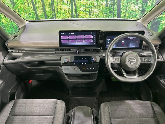 セレナ1.4 e-POWER ハイウェイスターV