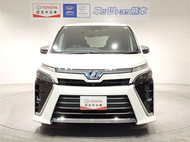 ヴォクシー1.8 ハイブリッド ZS 煌
