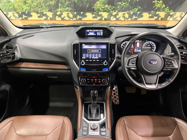 フォレスター2.0 アドバンス 4WD