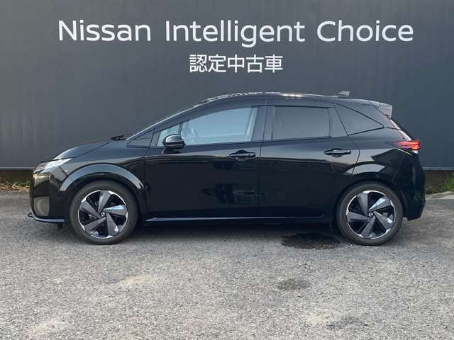 ノートオーラ1.2 G FOUR レザーエディション 4WD
