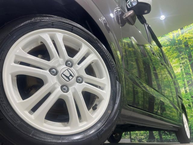 �y����14�C���`�A���~�z�C�[���z�O�ςɃ}�b�`���������A���~�z�C�[���𑕒����Ă���܂��B�e��ЊO�A���~�z�C�[����A�X�^�b�h���X�^�C�����戵�����Ă���܂��B���񂲑��k����������