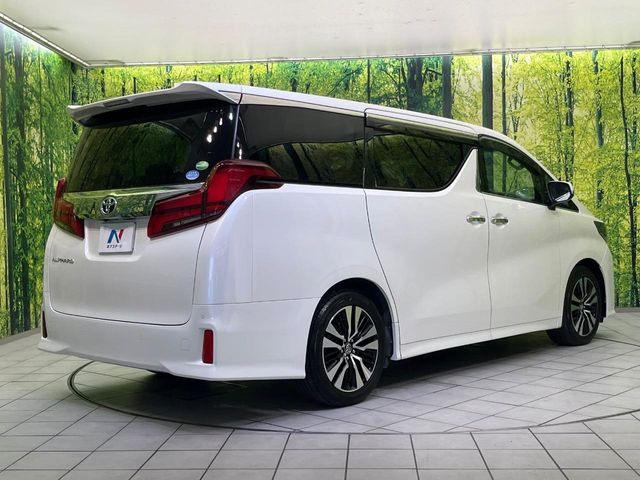 ☆全国のネクステージからお取り寄せが可能※!遠方の店舗に展示してあるクルマが気になる場合も、最寄りの店舗でご覧いただくことが可能です!是非私たちに要望をお聞かせください!※別途費用