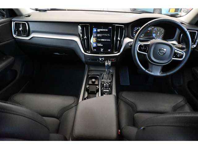 V60クロスカントリーT5 AWD 4WD