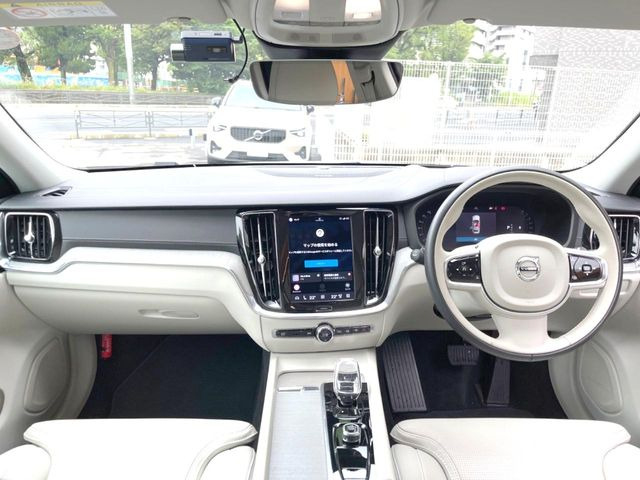 V60アルティメット B4 ダーク エディション