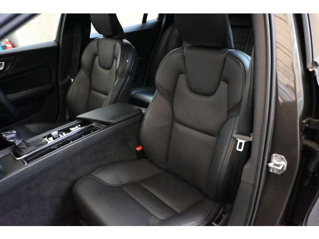 V60クロスカントリーT5 AWD 4WD