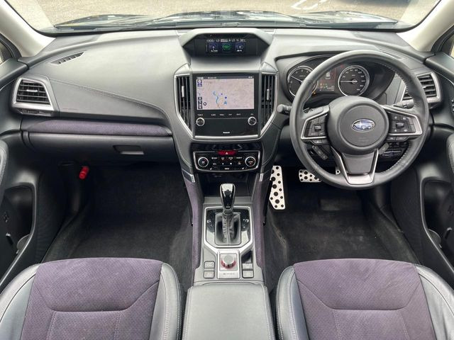 フォレスター1.8 スポーツ 4WD