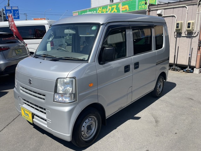 エブリイ