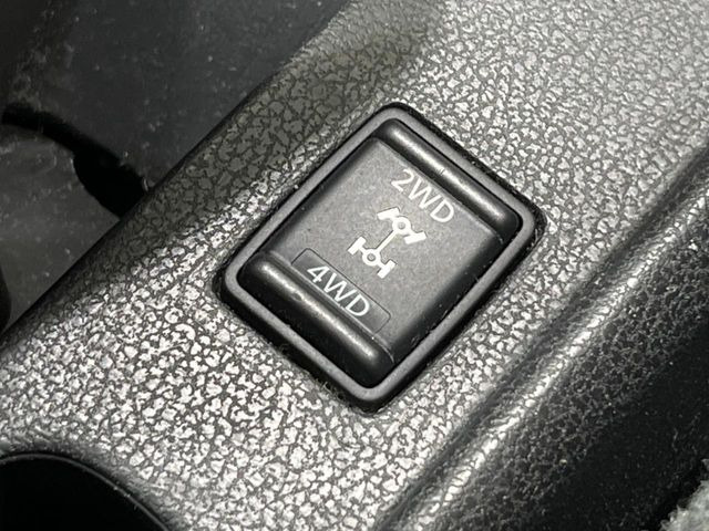 ノート1.2 X FOUR Vセレクション プラスセーフティ 4WD