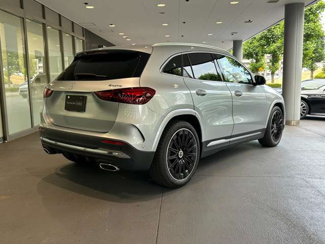 GLAクラスGLA200 d 4マチック アーバン スターズ 4WD