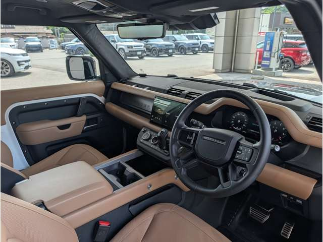 ディフェンダー90 V8 5.0L P525 4WD