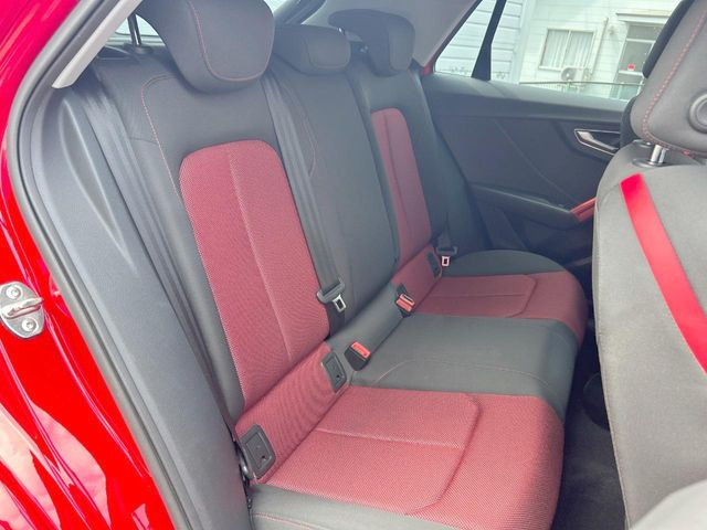 ���㕔���Ȃ��C�ɂȂ�悤�ȃL�Y�E�����ւ��蓙�A�傫�ȃ_���[�W�͂Ȃ��A�ǍD�ȏ�Ԃł��B