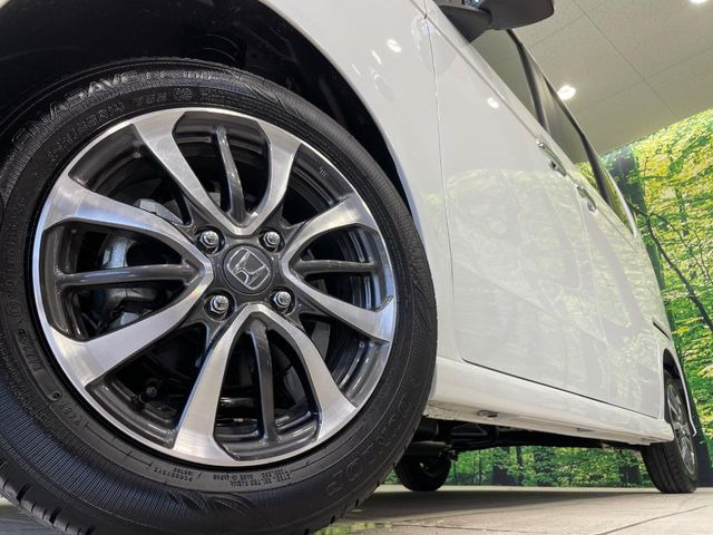 �y����14�C���`�A���~�z�C�[���z�O�ςɃ}�b�`���������A���~�z�C�[���𑕒����Ă���܂��B�e��ЊO�A���~�z�C�[����A�X�^�b�h���X�^�C�����戵�����Ă���܂��B���񂲑��k����������
