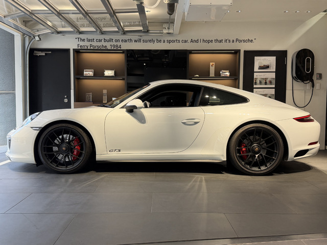 911カレラ GTS PDK